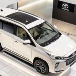 toyota innova hycross